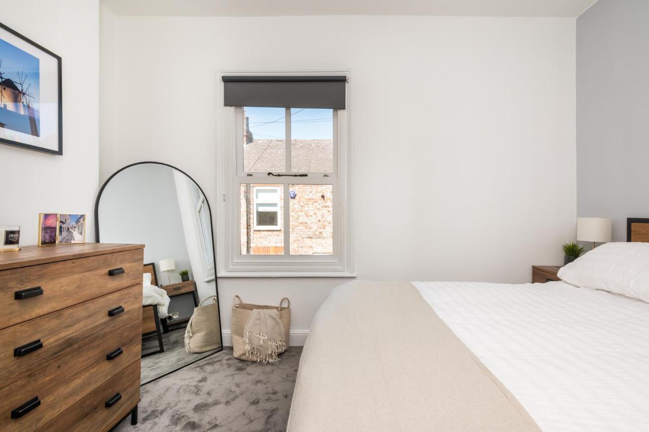 Stylish, Centrally Located Terrace - Pass The Key York Exterior foto